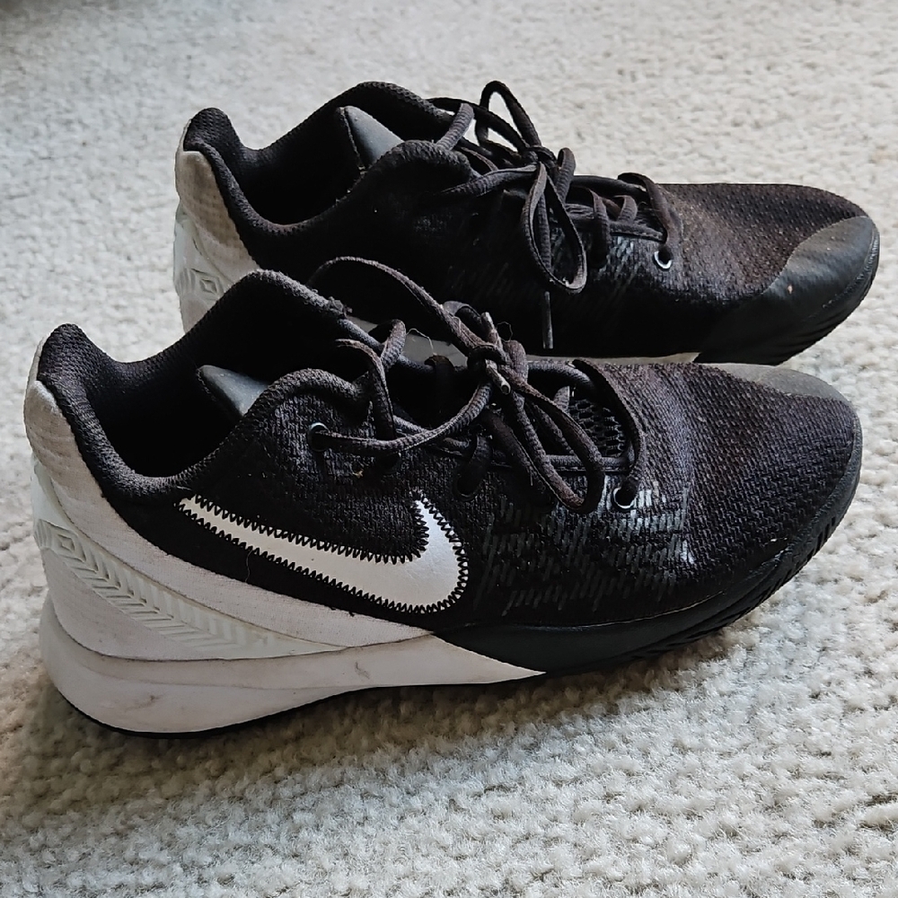 Nike Kids Kyrie Shoes